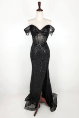 Chicas C331 Lace And Sequined Prom Gown With Brush Train