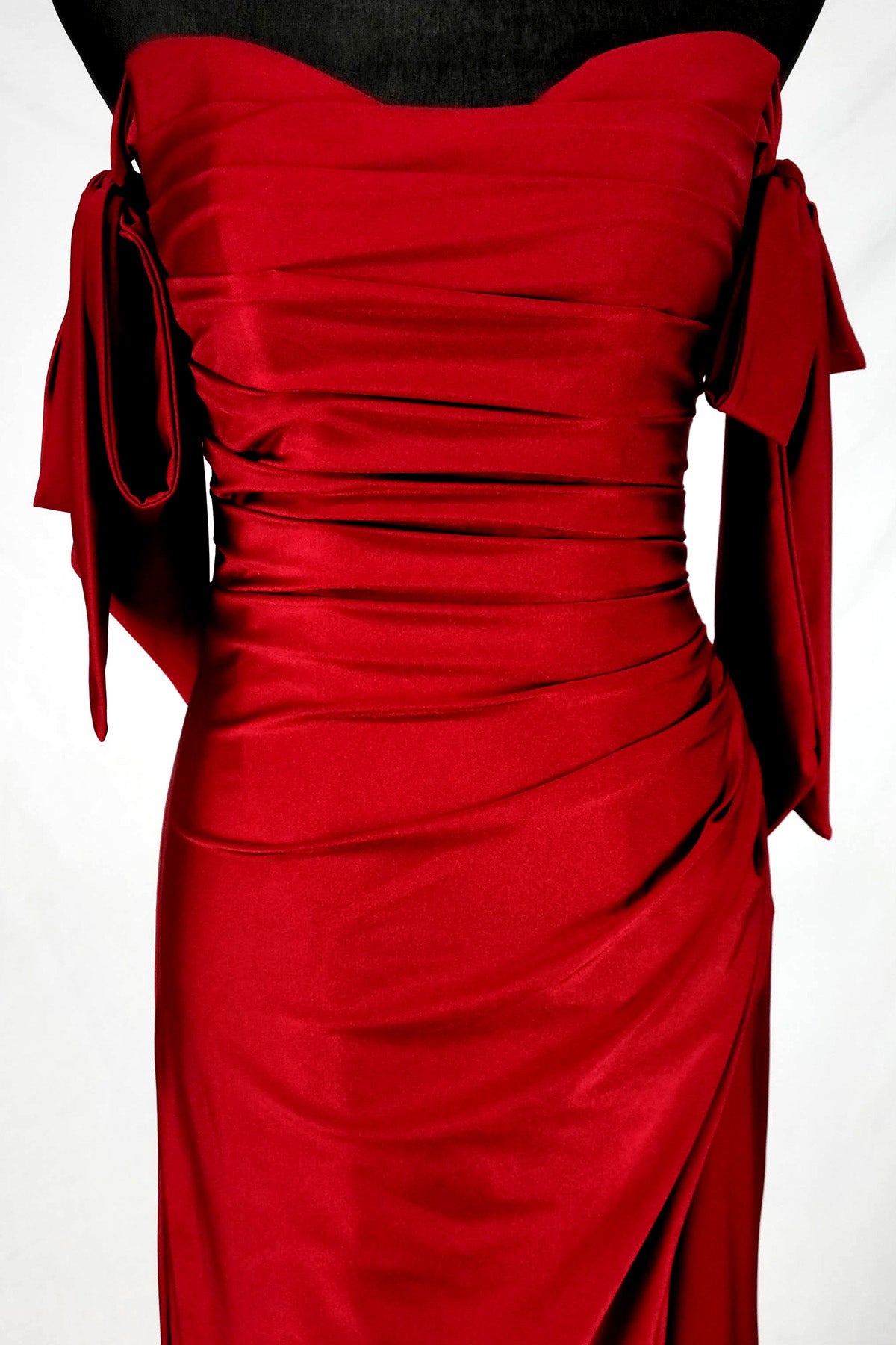 Chicas DM-8010 Bridesmaid or Evening Gown Off-The-Shoulder With Train