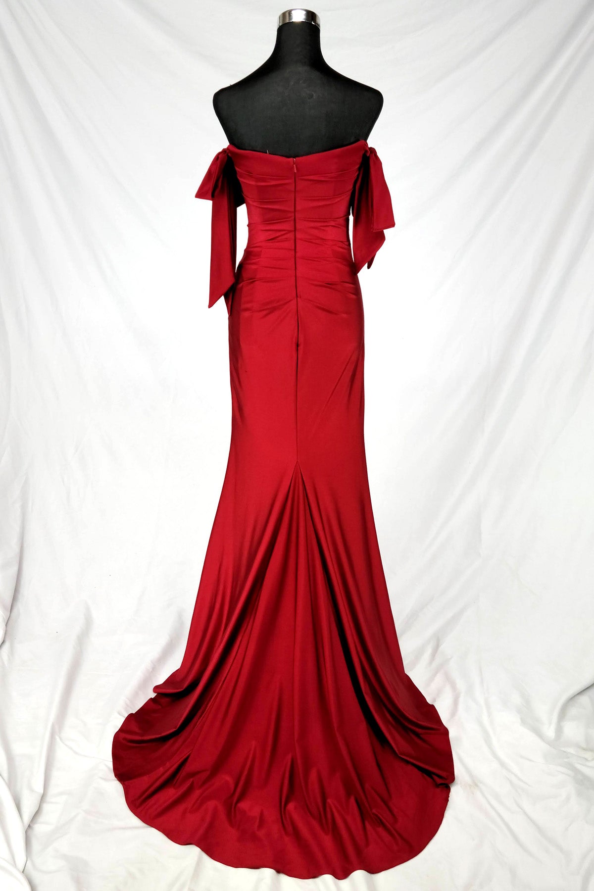 Chicas DM-8010 Bridesmaid or Evening Gown Off-The-Shoulder With Train